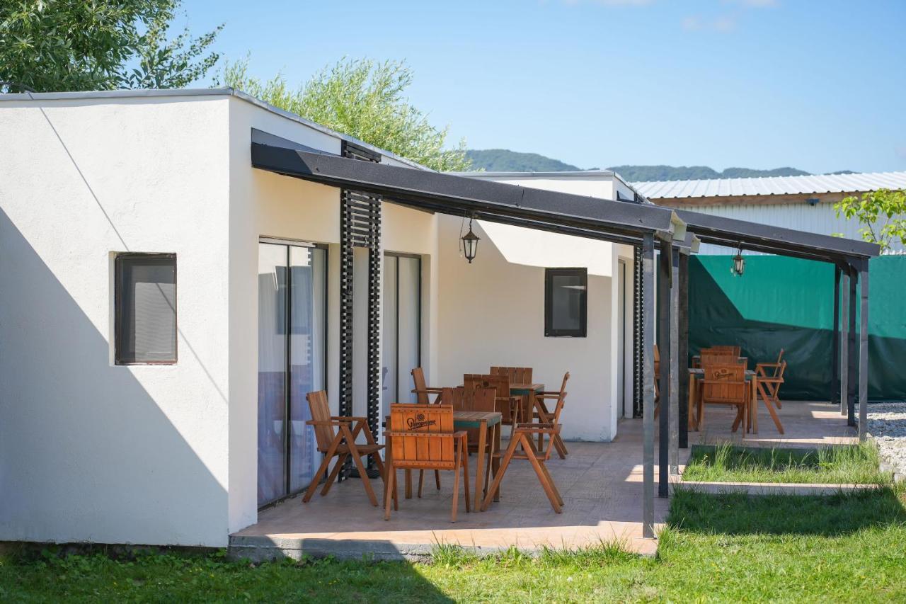 Bungalowuri "Doi Cocosi " Villa Horezu Ngoại thất bức ảnh