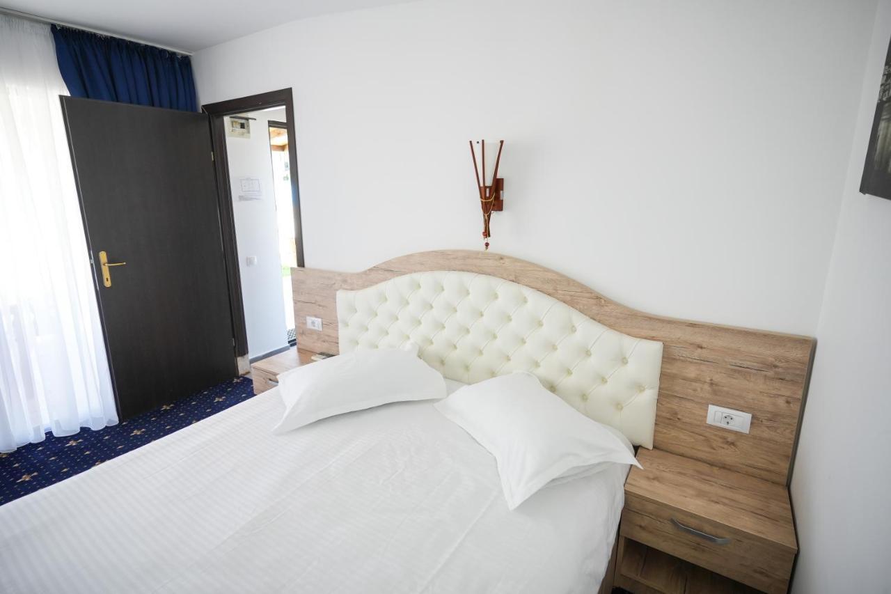 Bungalowuri "Doi Cocosi " Villa Horezu Ngoại thất bức ảnh