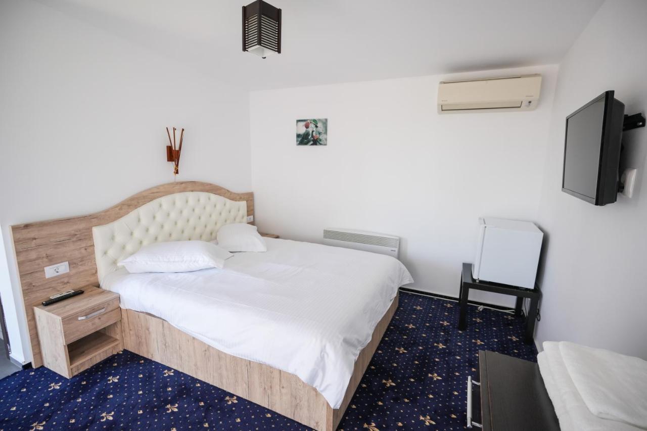 Bungalowuri "Doi Cocosi " Villa Horezu Ngoại thất bức ảnh